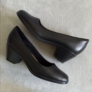 Clark’s Emily2Ruby Black Leather Heels